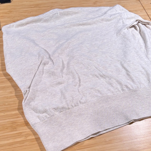 Banana Republic Cream V-Neck Sweater - Picture 3 of 7